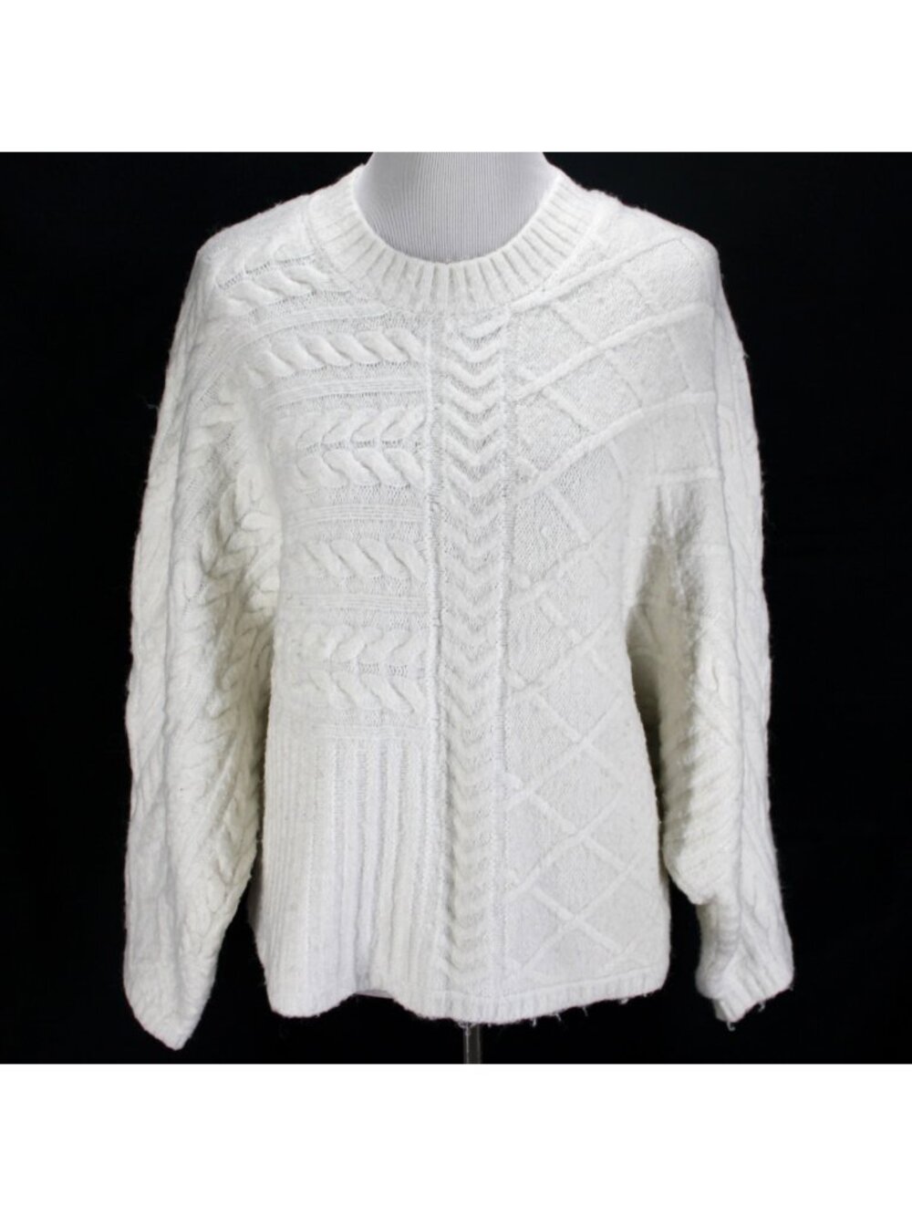 Abercrombie & Fitch Sweater Womens Size L/XL Ivory Cable Knit Drop Shoulder